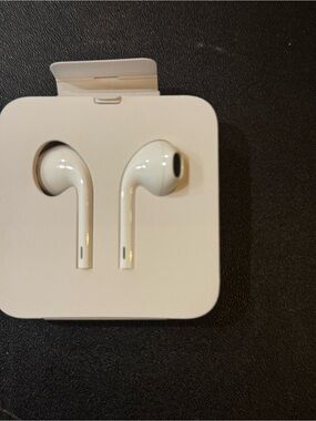 Wired Earbuds apple